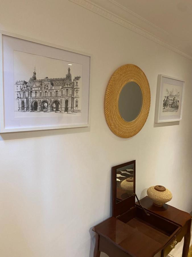 Cosy, Charming With Courtyard Appartement *